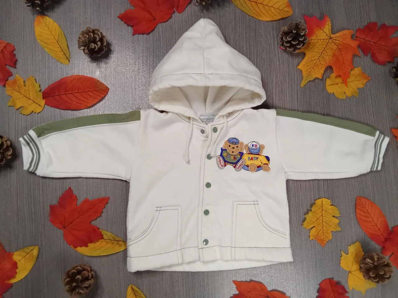 Jolie veste à capuche Kimbaloo 6 mois